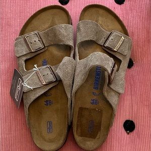 Men’s Birkenstock suede tan sandals, never been worn, still with tags on them.